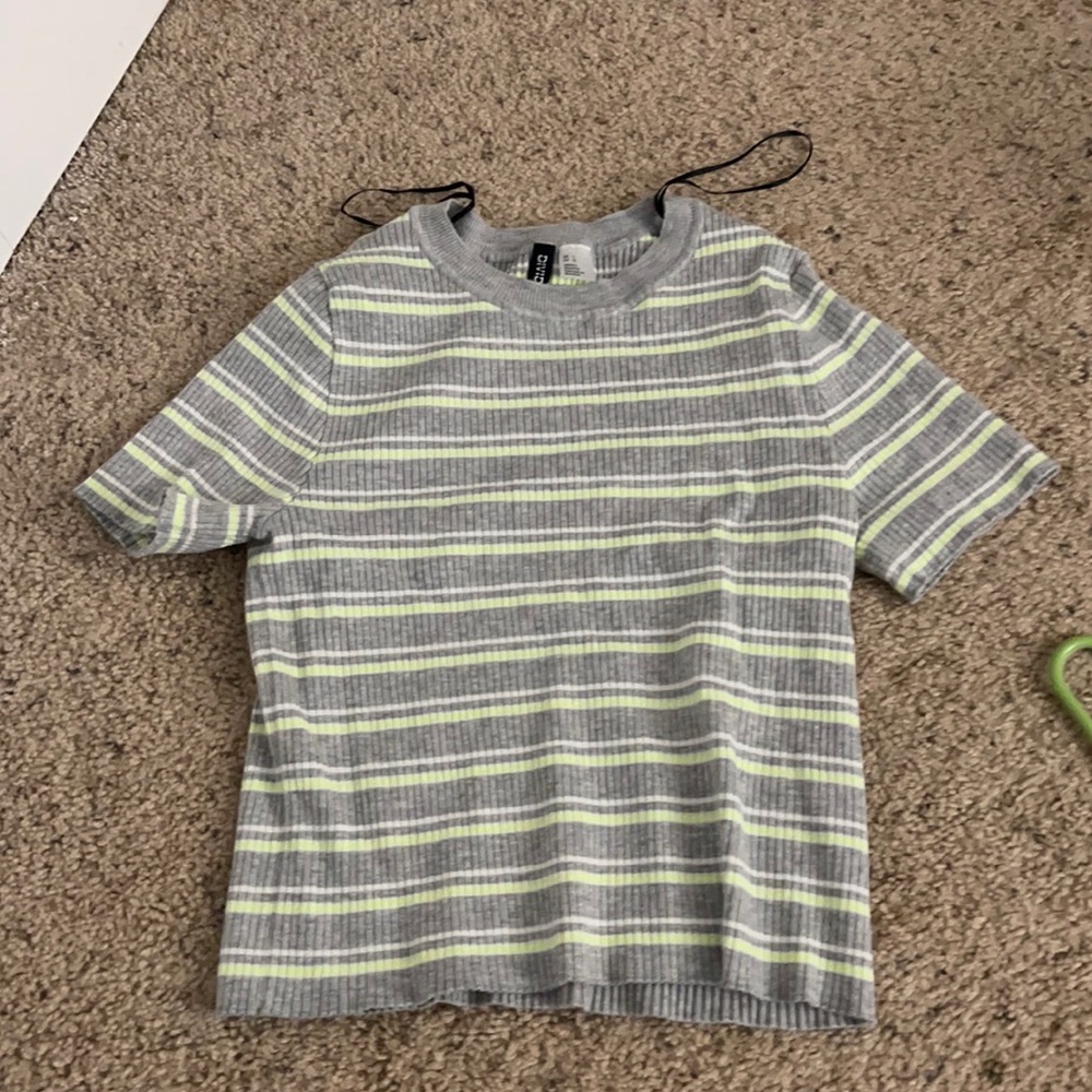 Short sleeved shirt